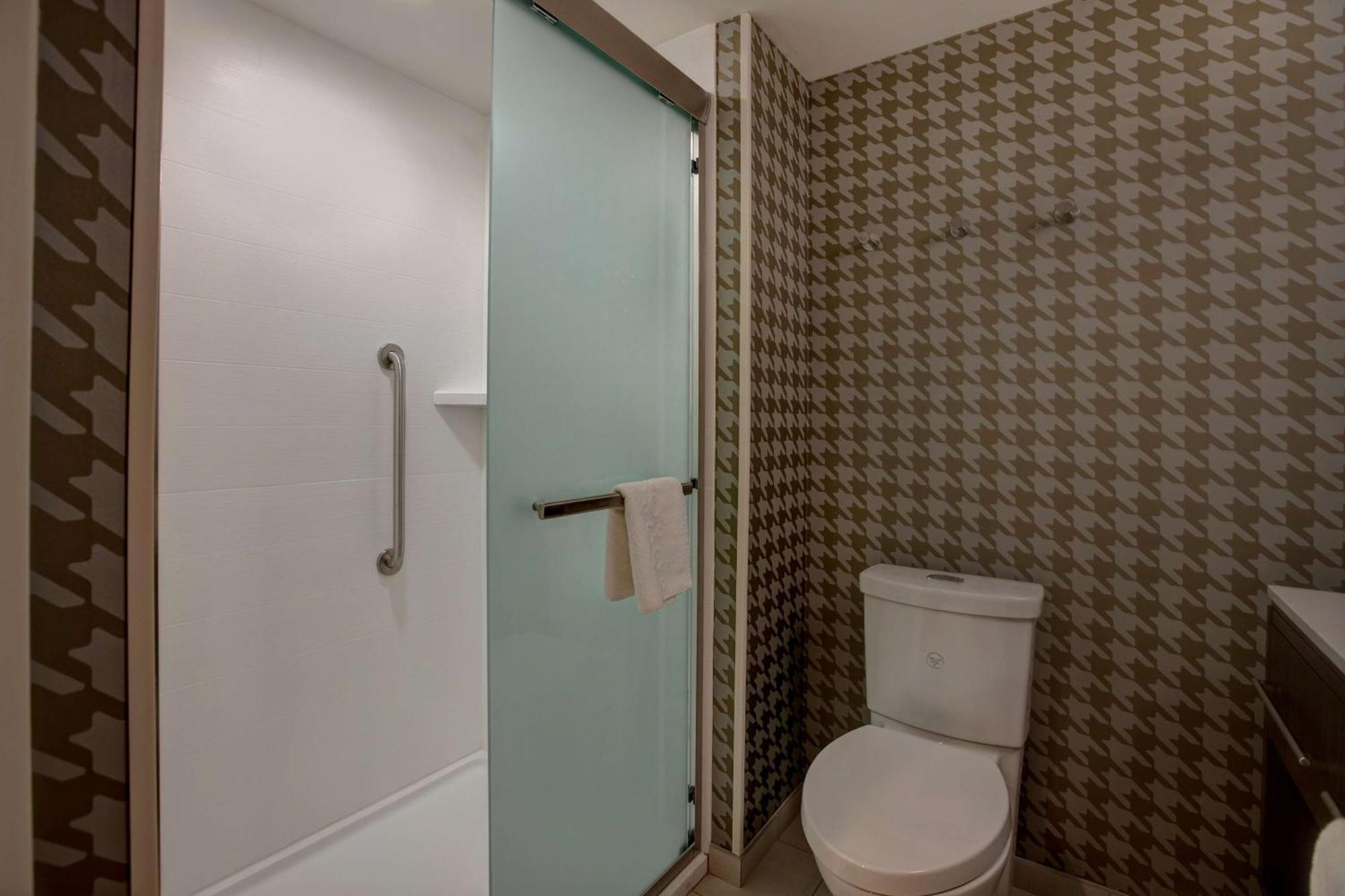 Home2 Suites By Hilton Lexington Hamburg Eksteriør billede